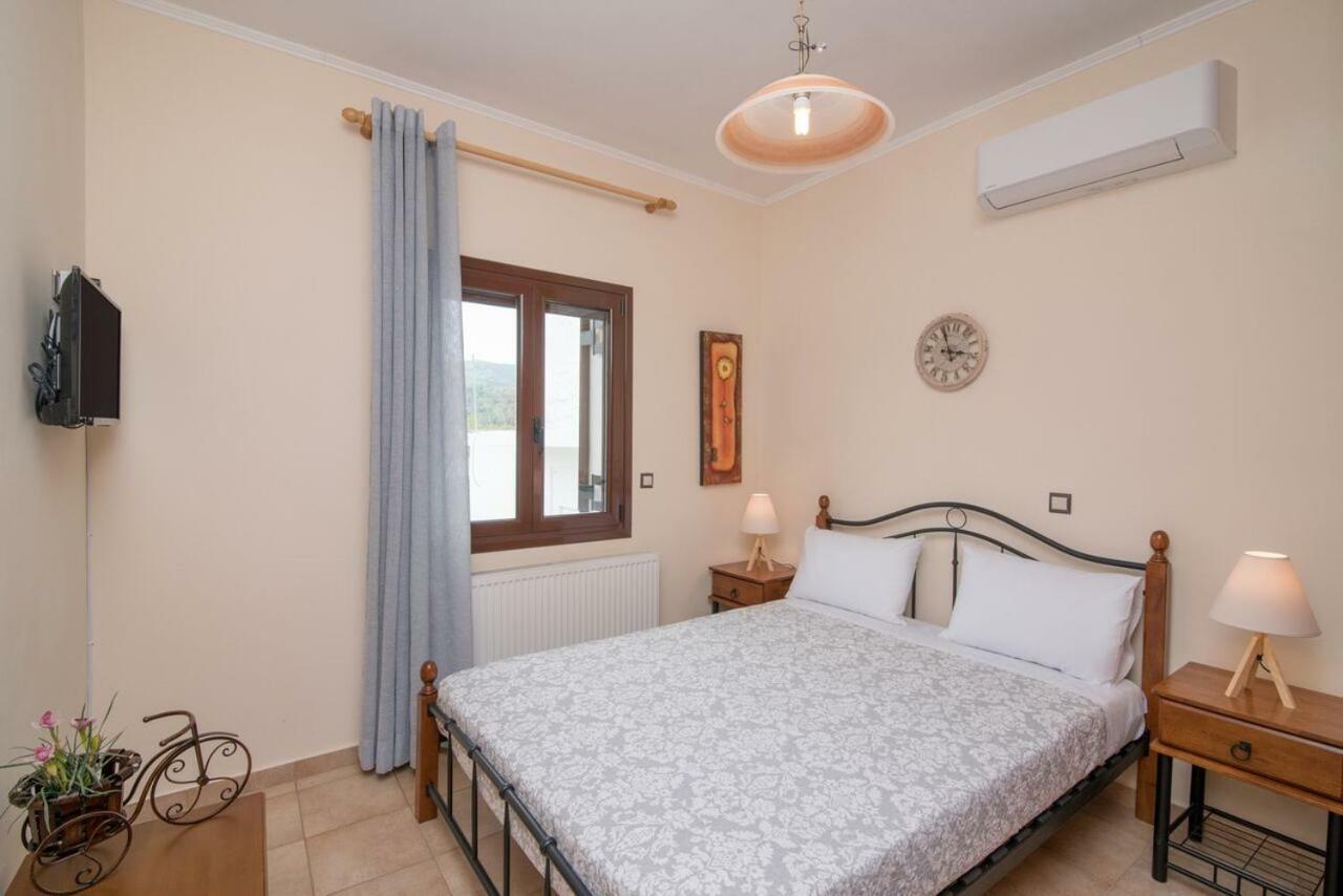 Marika Traditional Home Elos Екстер'єр фото